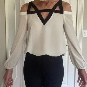 A. Byer Cream and Black Geometric Cold Shoulder Blouse